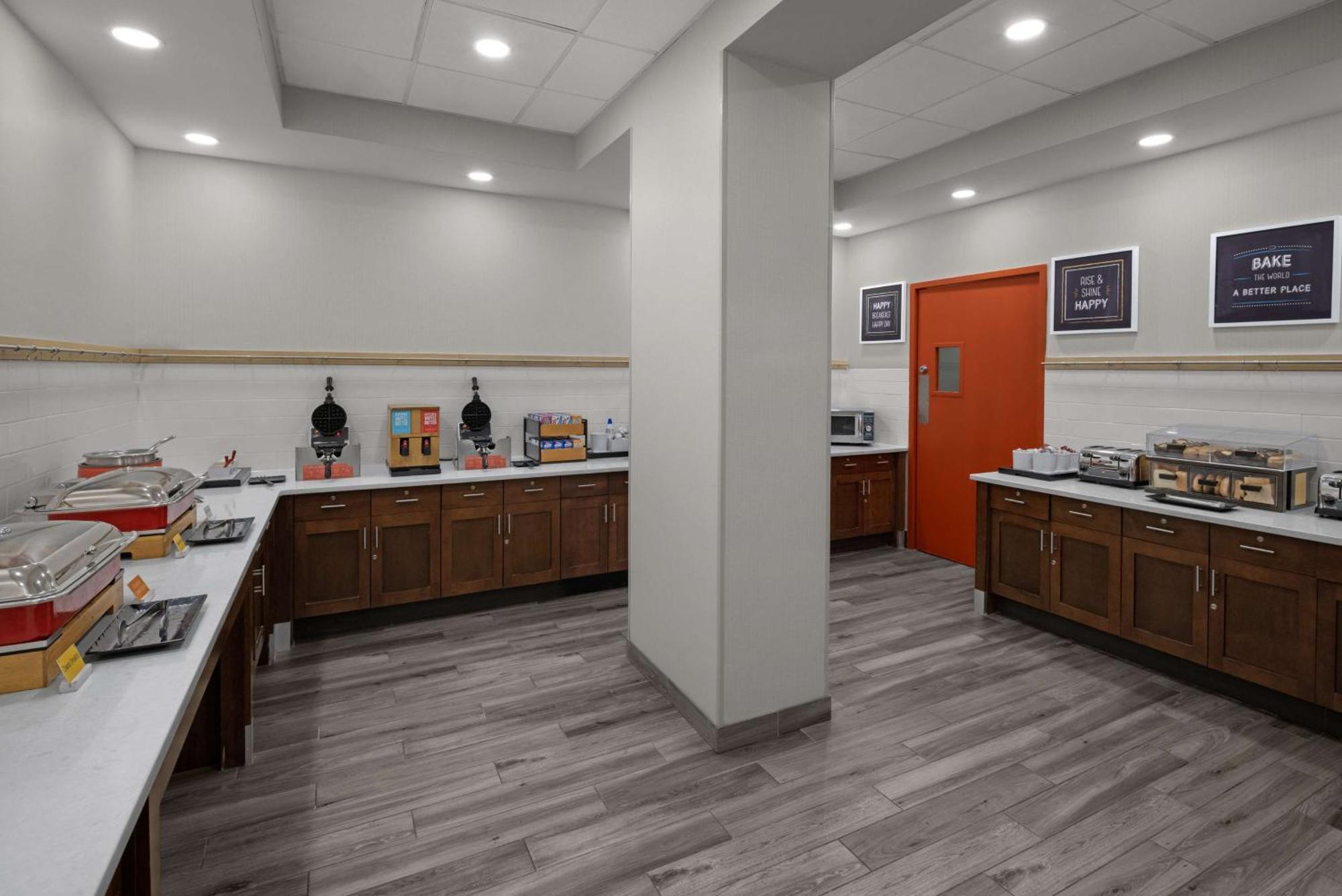 Hampton Inn Cleveland-Downtown Екстер'єр фото