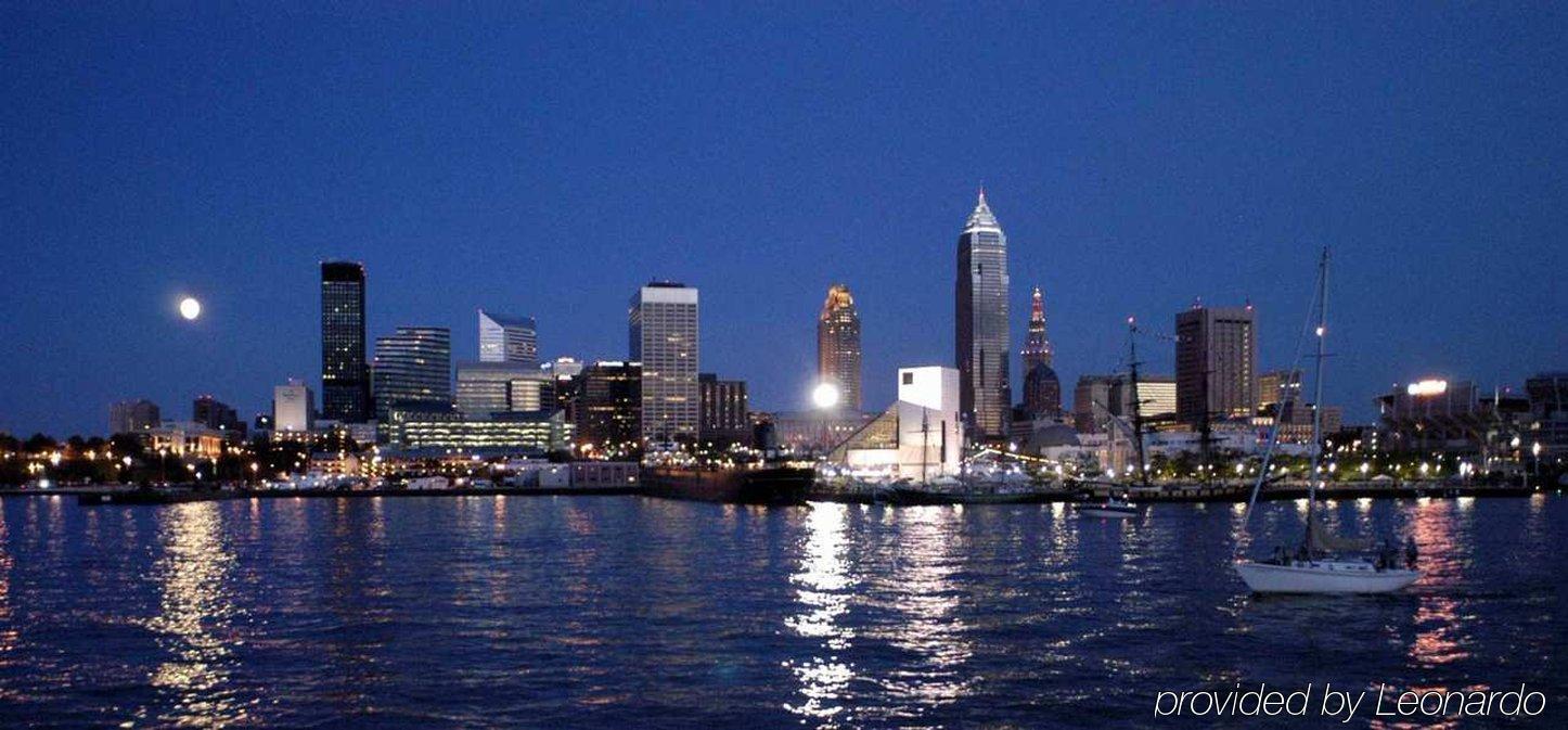 Hampton Inn Cleveland-Downtown Екстер'єр фото