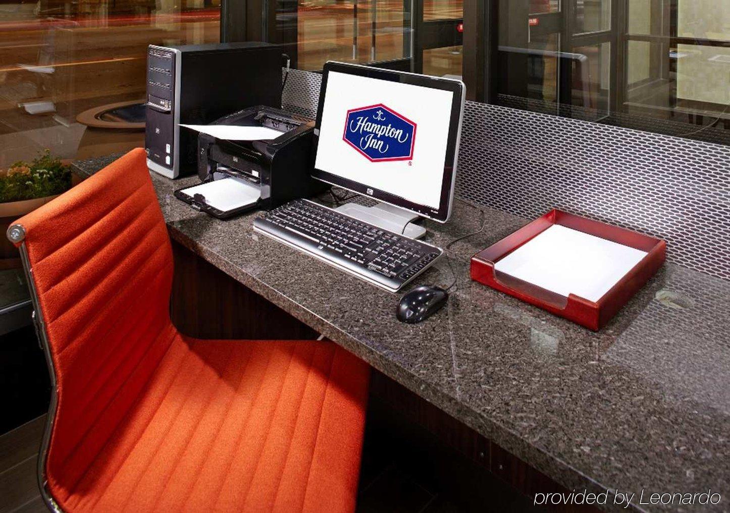 Hampton Inn Cleveland-Downtown Екстер'єр фото
