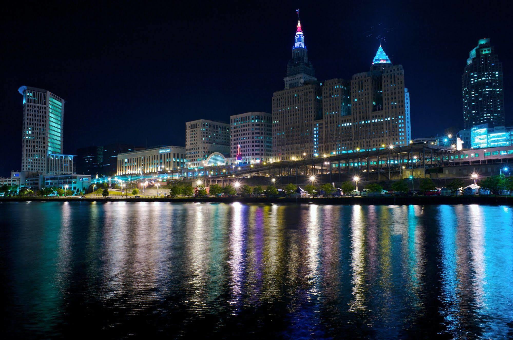 Hampton Inn Cleveland-Downtown Екстер'єр фото